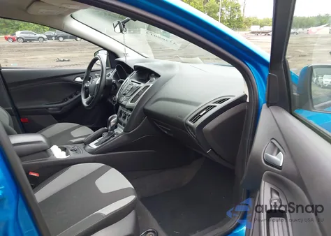 2014 Ford Focus Se z USA, uszkodzony, nr VIN 1FADP3K21EL234172